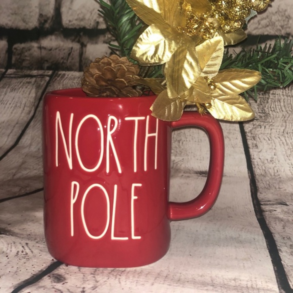 NWT RAE DUNN “North Pole” red ceramic mug